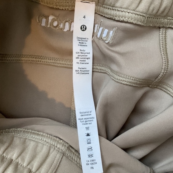 Lululemon Soft Ambitions High Rise Short 4" - Picture 5 of 5